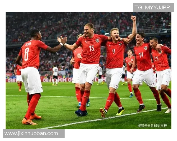 足球明星穿短裤的时尚瞬间大集合，尽显运动魅力与个性风采